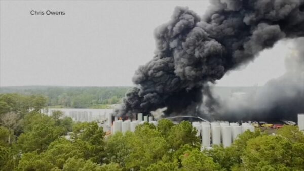 Roseland, Louisiana explosion today: Massive Smitty’s Supply fire forces evacuations