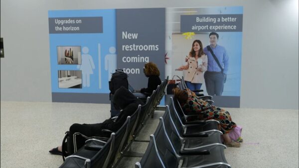 Houston airport competes for passengers with new upgrades, expansion