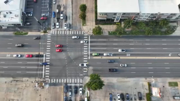 Houston City Council considers banning pedestrians from street and narrow traffic medians