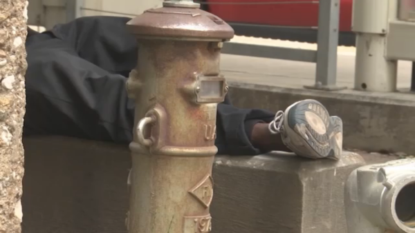 Northwest Houston residents voice concerns over rise in trash and homelessness along White Oak Bayou