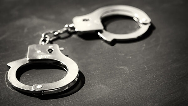 16-year-old in custody after allegedly shooting, killing her mother in Galveston, officials say