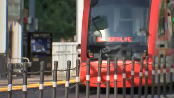 Changes to Houston traffic lights slow METRO red line, riders say