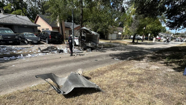 Driver charged with intoxication manslaughter in crash that killed USPS worker in northwest Harris County, sheriff says