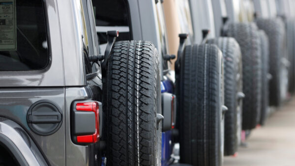 Chrysler recalls 320,000 Jeep plug-in hybrids due to faulty battery that can catch fire