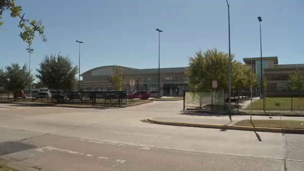 Worthing High School student charged with aggravated assault after hitting another student with chair, police say