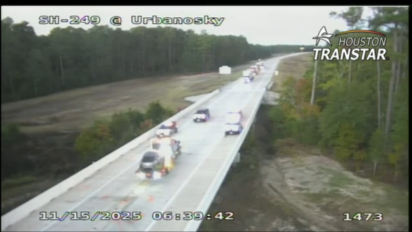 2 drivers killed in wrong-way crash involving 3 vehicles in Grimes County, Texas Department of Public Safety says