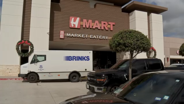 Thieves target Brinks armored vehicle and get away with cash in armed robbery in Katy, HCSO says