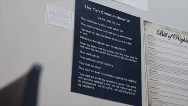 Texas judge temporarily blocks law requiring Ten Commandments in schools