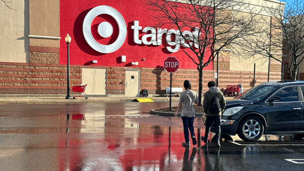 What stores are open, closed on Thanksgiving 2025? Grocery, drugstores and more