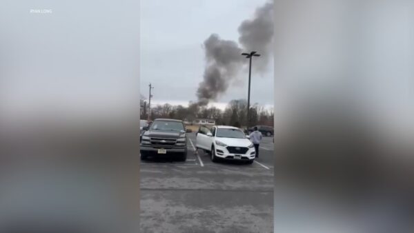 One dead after 2 helicopters crash mid-air in, New Jersey, Hammonton police say near Basin Road