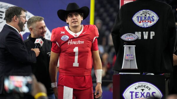 Conner Weigman throws 4 touchdown passes as University of Houston beats Louisiana State University 38-35 in Texas Bowl