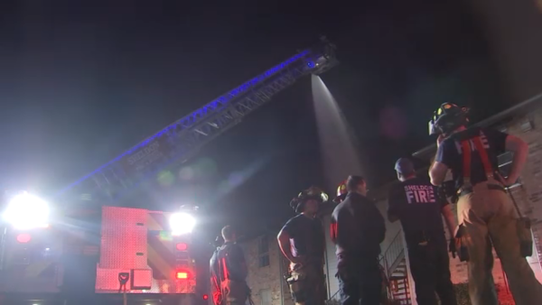 Woman to be charged for starting apartment fire in NE Harris County while burning boyfriend’s clothes, officials say