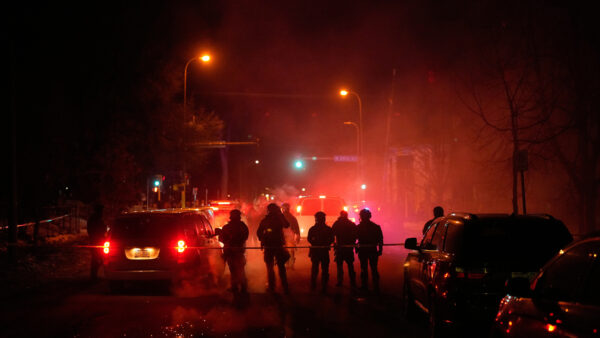 Minneapolis shooting: Trump threatens to invoke the Insurrection Act in Minnesota as protests continue